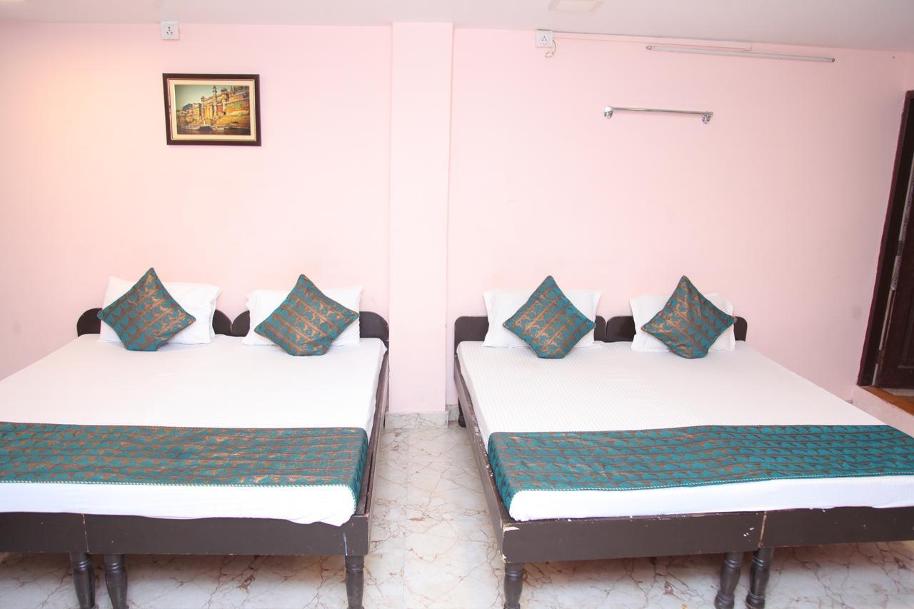 Munaro Hotels & Resorts Varanasi Exterior foto